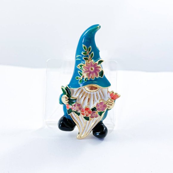 Flower-Loving Garden Gnome Pin/ Brooch - NEW - Picture 5 of 5